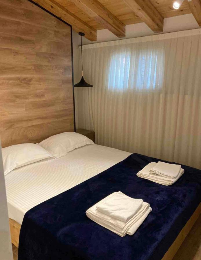 Lovely Loft 1-bedroom In The Heart Of Tirana